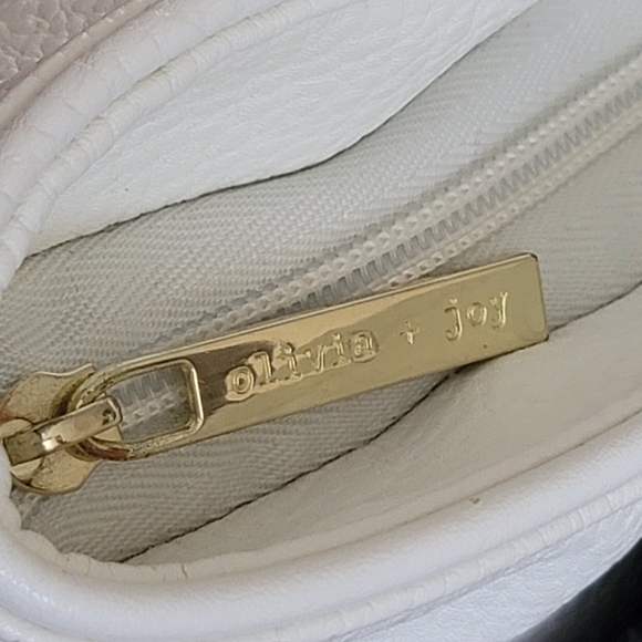 Olivia + Joy Leather Vintage Flap Front Tab Closure Bag in White - Picture 8 of 16